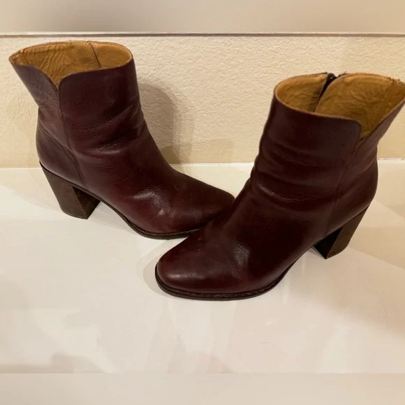 Lucky Brand Numi Bootie - Picture 3 of 6